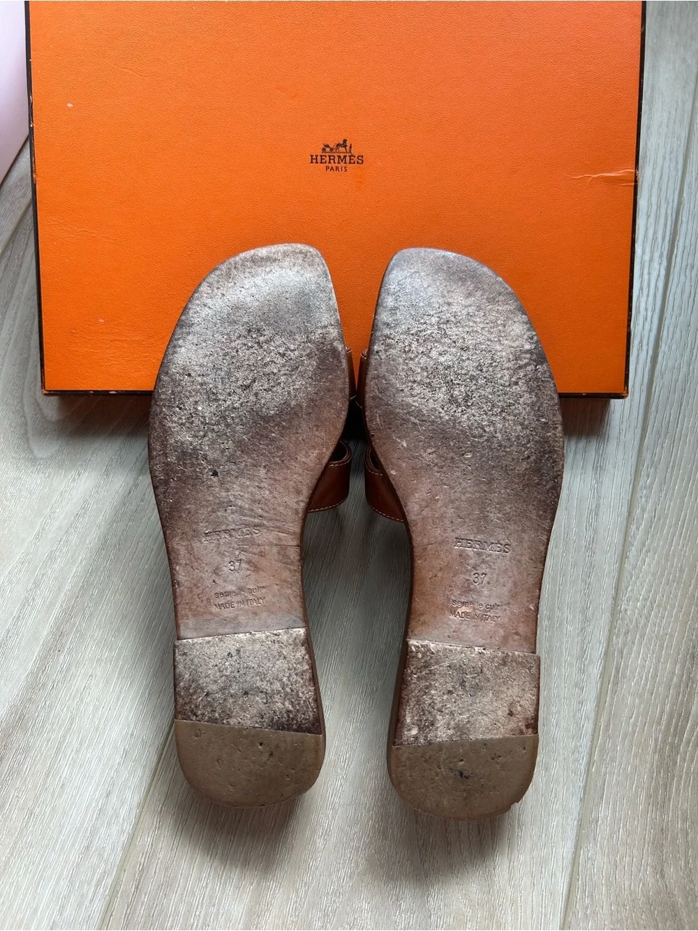 Authentic Hermès Oran Sandals in Classic Gold Calfskin Leather